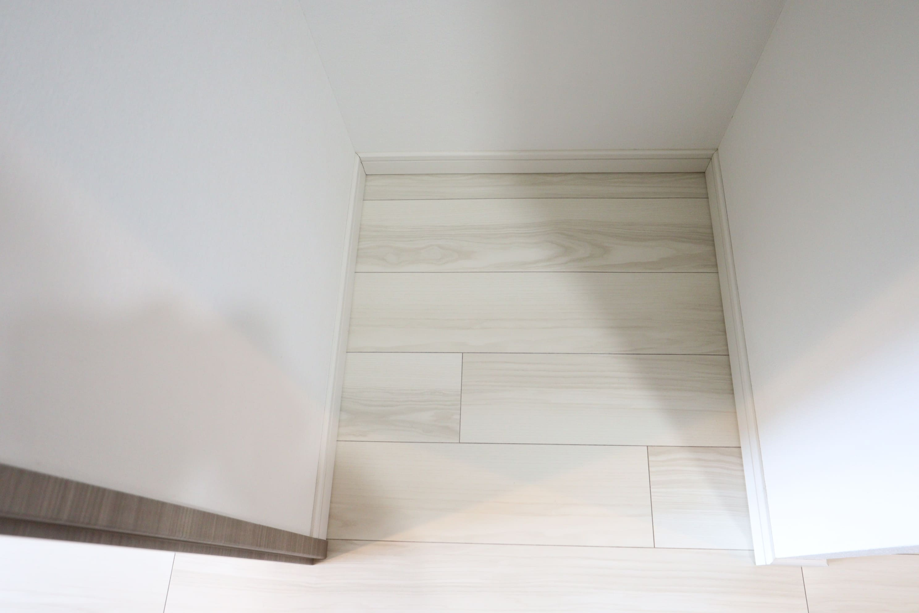 S-RESIDENCE新大阪WESTのキッチン|冷蔵庫置場