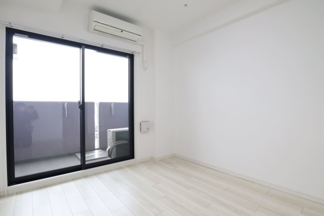 S-RESIDENCE新大阪WESTの居間・リビング