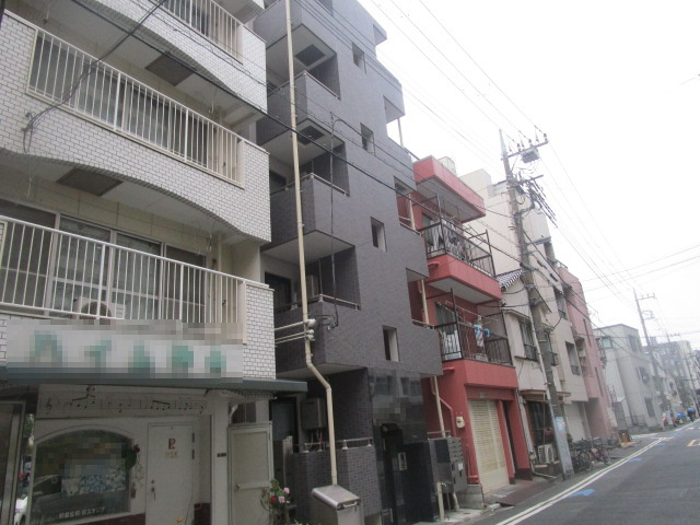 江東区牡丹３丁目の一棟マンションの外観