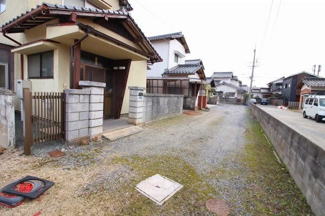 西福原7丁目売土地の周辺|進入路部分。幅4ｍあります。