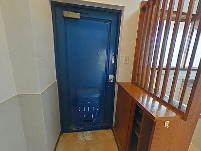 苅原コーポの玄関