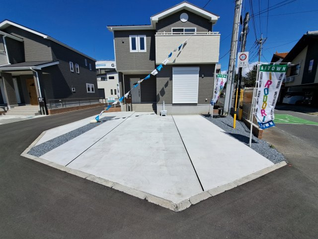 新築　桐生市広沢町4丁目　1号棟の駐車場|現地写真　駐車スペースは建物南側に並列3台分可能です！