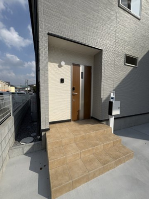 【エントランス】 | グランソフィア羽生