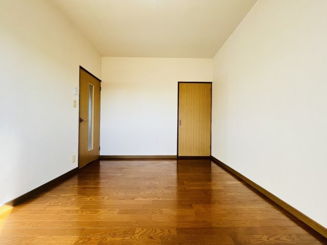 レ・マーブル下青木の洋室