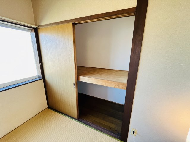 レ・マーブル下青木の収納