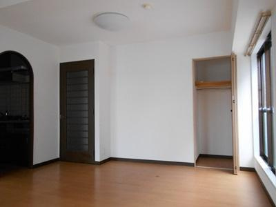 ダイアパレス高知ヌーベルヴューの居間・リビング