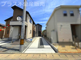 【外観】 | 現地写真。プラス不動産販売なら、現場の全ての棟をまとめてご見学頂けます。