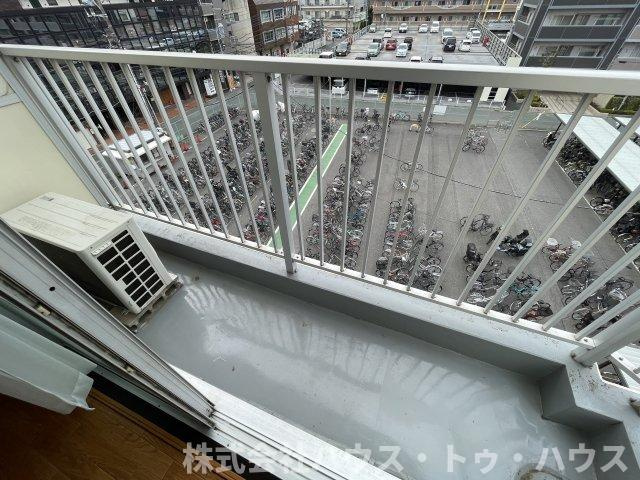 田中ビルのバルコニー