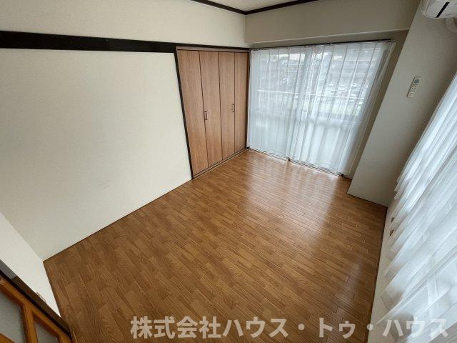 田中ビルの居間・リビング
