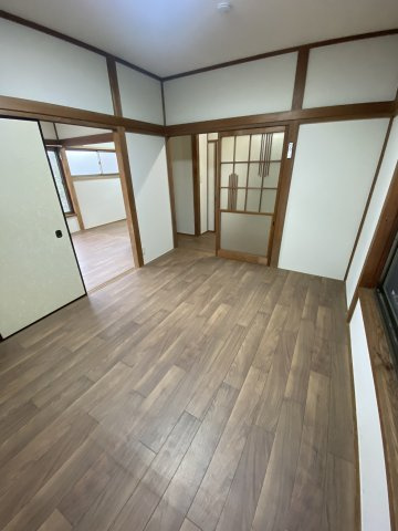 【 貸主 】本牧緑ケ丘ハウス（2F）の洋室|CF新規張替（2025年3月施工）
※2025年3月撮影