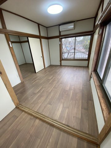 【 貸主 】本牧緑ケ丘ハウス（2F）の洋室|CF新規張替（2025年3月施工）
※2025年3月撮影