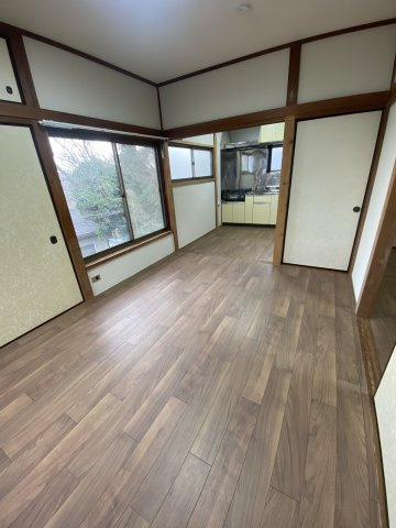 【 貸主 】本牧緑ケ丘ハウス（2F）の洋室|CF新規張替（2025年3月施工）
※2025年3月撮影