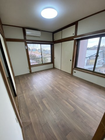 【 貸主 】本牧緑ケ丘ハウス（2F）の洋室|CF新規張替（2025年3月施工）
※2025年3月撮影