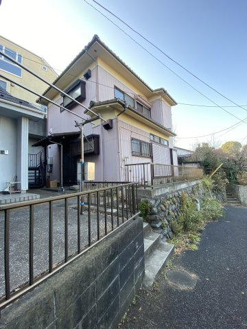 【 貸主 】本牧緑ケ丘ハウス（2F）の外観