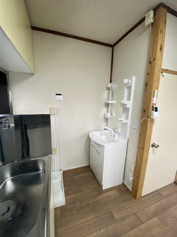【 貸主 】本牧緑ケ丘ハウス（2F）の洗面所|洗面化粧台新規設置（2025年3月施工）
※2025年3月撮影