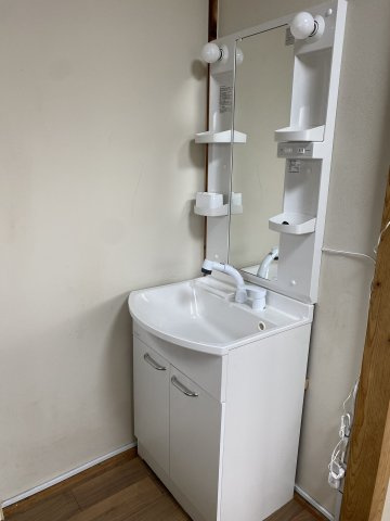 【 貸主 】本牧緑ケ丘ハウス（2F）の洗面所|洗面化粧台新規設置（2025年3月施工）
※2025年3月撮影