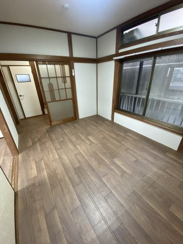 【 貸主 】本牧緑ケ丘ハウス（2F）の洋室|CF新規張替（2025年3月施工）
※2025年3月撮影