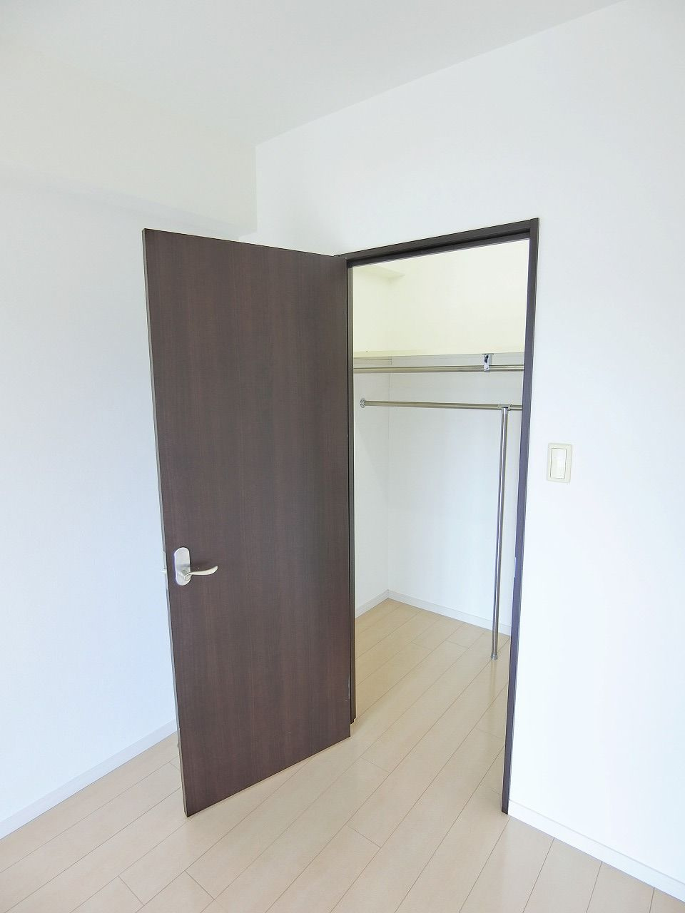 プリマヴェーラ一條【キャッシュバック対象物件】の収納|ちょっとした収納スペースも充実しています