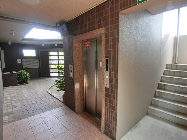 プリマヴェーラ一條【キャッシュバック対象物件】のロビー|建物の内部です