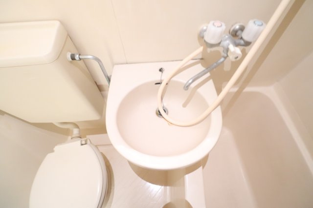 サンポートの洗面所