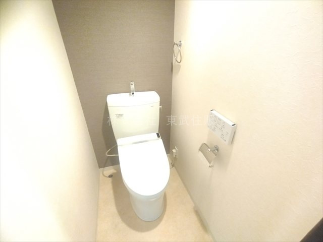 【トイレ】 | ファミール川越 | 落ち着いた色調のトイレです