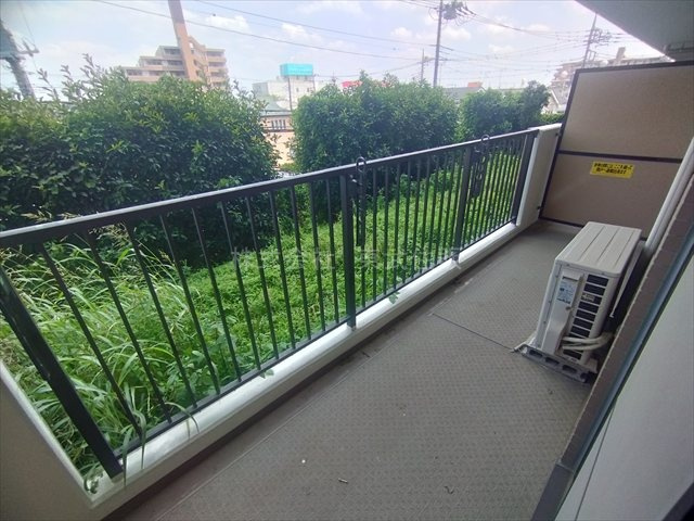【バルコニー】 | ファミール川越 | 開放的で明るい空間を演出してくれるバルコニーです