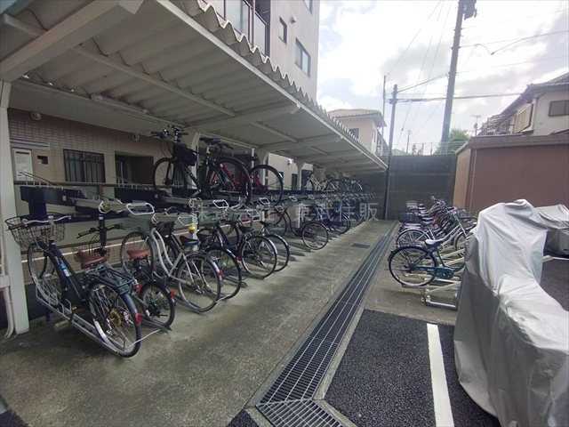 【駐輪場】の画像