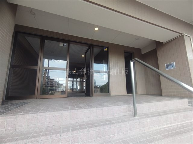 【エントランス】 | ファミール川越 | オートロック付きマンション