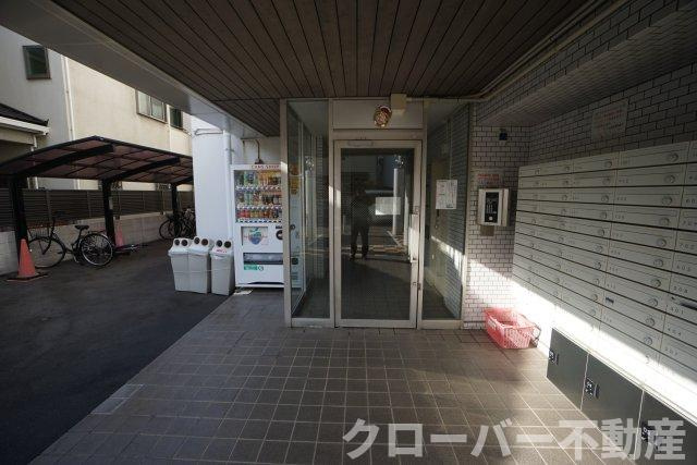 マリオン城北のエントランス