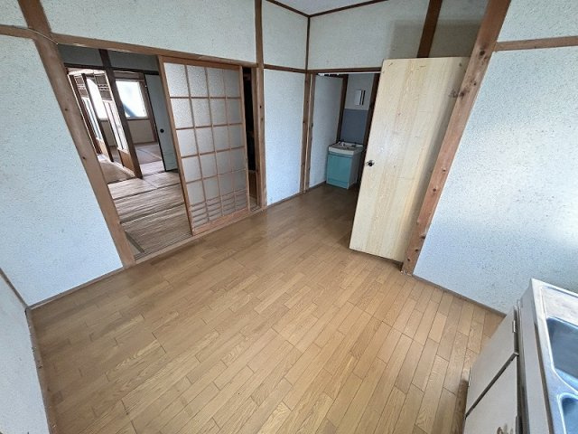 五條市二見１丁目のハイツの内装