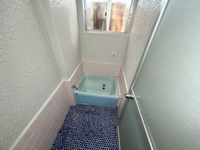 五條市二見１丁目のハイツの浴室