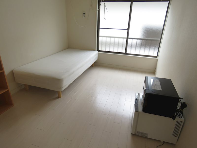 家具家電は残置物で、撤去ご希望の場合はご相談下さい♪