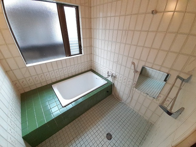 【浴室】 | 古志原2丁目中古戸建（収益物件） | きれいなお風呂です