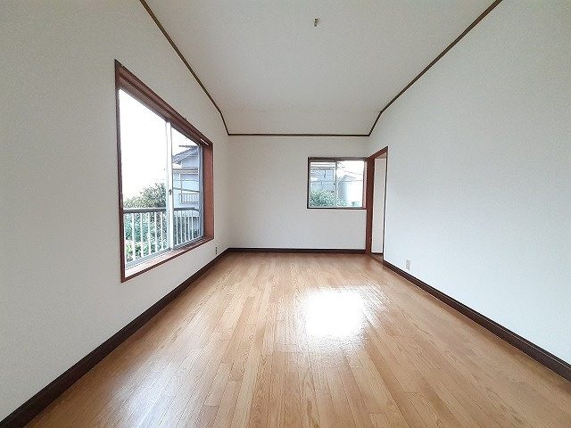 【洋室】 | 古志原2丁目中古戸建（収益物件） | スタンダードな洋室です