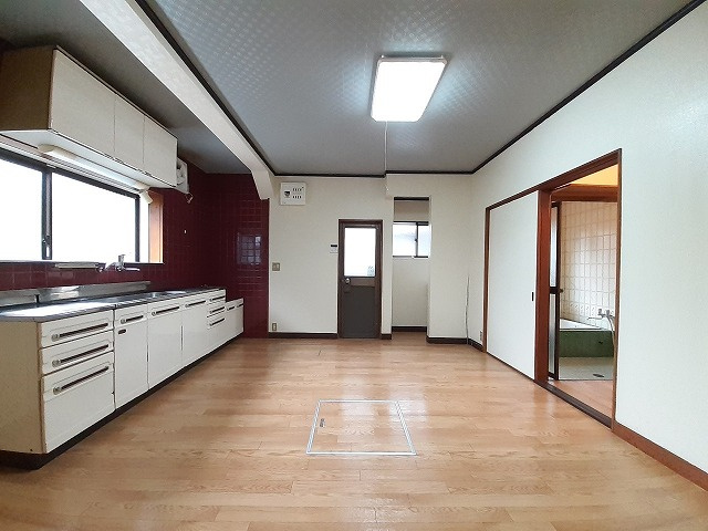 【キッチン】 | 古志原2丁目中古戸建（収益物件） | 便利なダイニング！