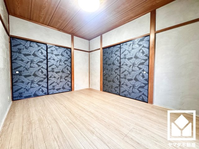 伏見区醍醐新開の洋室