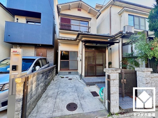 伏見区醍醐新開の外観