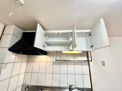 【キッチン】 | ボンヌールパンションⅠ | 上部収納