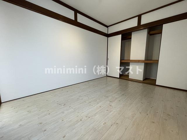 ラパンジール恵美須4の洋室