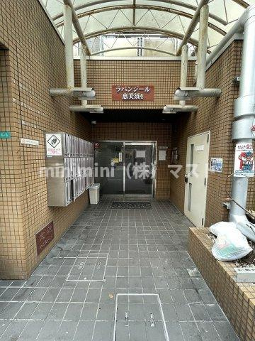 ラパンジール恵美須4のエントランス