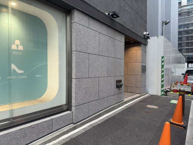 大久保ビルディングのエントランス