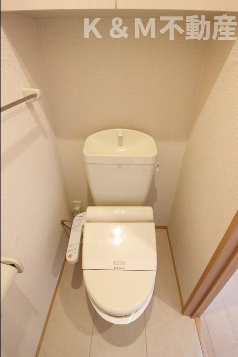 グランフェリシアのトイレ|落ち着いた色調のトイレです
※同タイプのお部屋です。