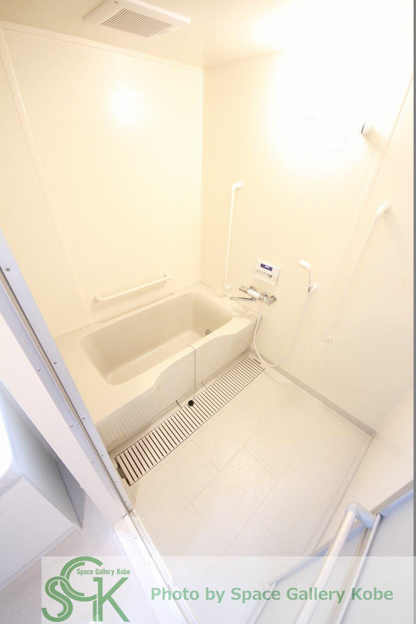 学園シティコートの浴室|※お部屋により仕様が異なる可能性があります。