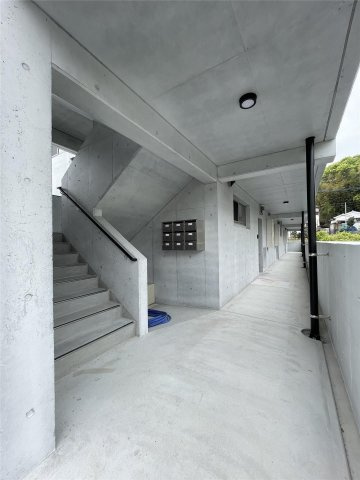 アッパーヤードのエントランス|清潔なエントランス♪