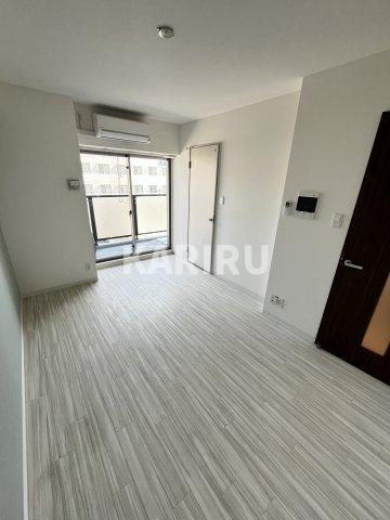 エグゼ大阪城イーストの居間・リビング