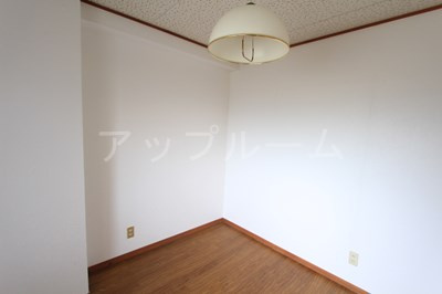 コーポ鈴木の内装