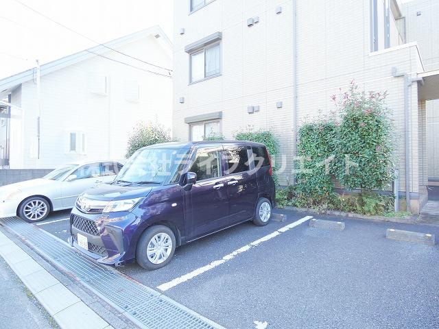 グレースフルMSMの駐車場