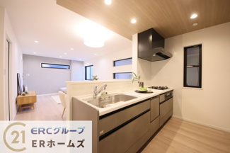 【居間・リビング】 | 篠原南町4丁目新築戸建