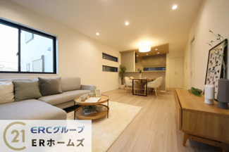 【居間・リビング】 | 篠原南町4丁目新築戸建