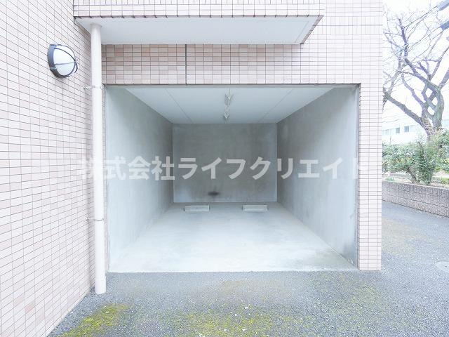 さくらガーデン旭が丘の駐車場